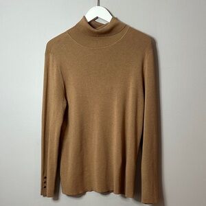 Chico’s Tan turtleneck sweater size 2 (L)